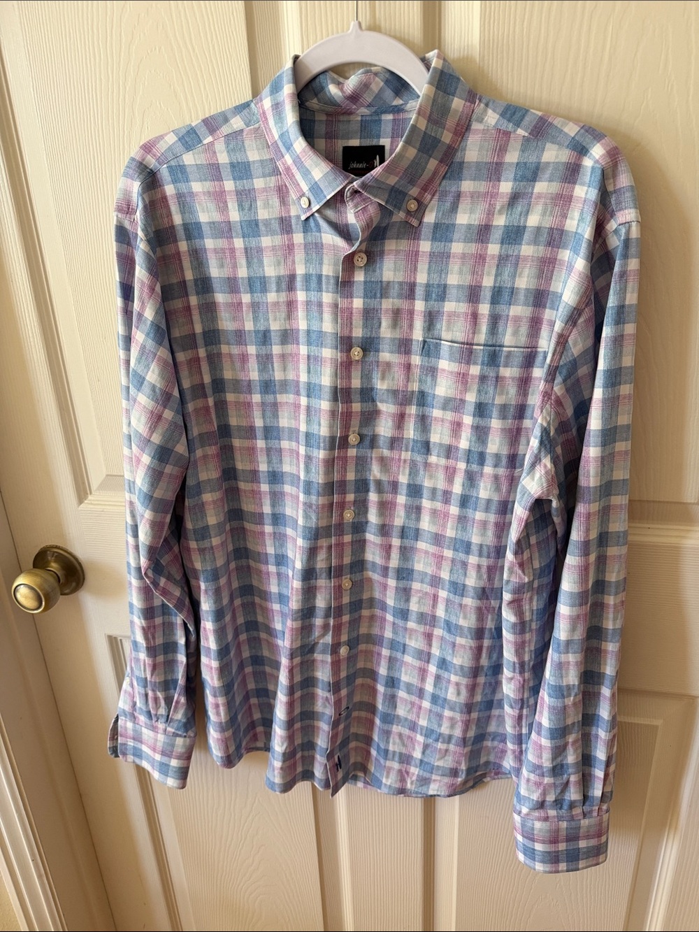 johnnie-O Plaid Button-Down Shirt in Blue & Pink Sz M. Box54